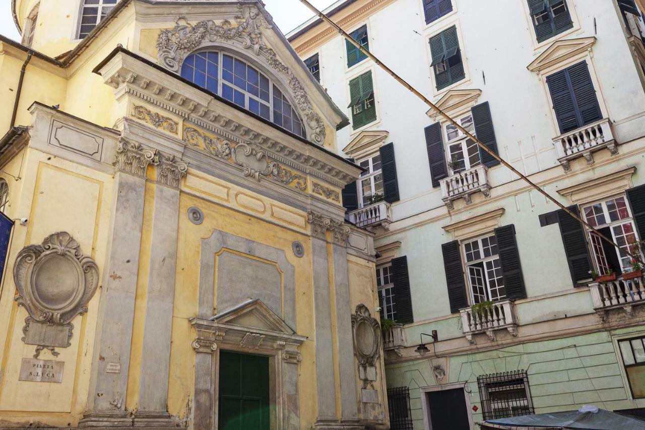 Wood And Stone Apartment In The Historical Center Genova Kültér fotó